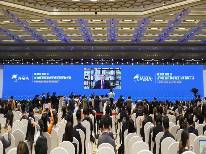 王丹,公司经营范围包括:会展业的经营和服务;会议,展览及